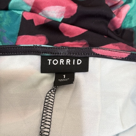 Torrid Mini Studio Knit Cinch Front Skater Butterfly Print Teal/Pink Dress Sz 1X - Picture 8 of 9